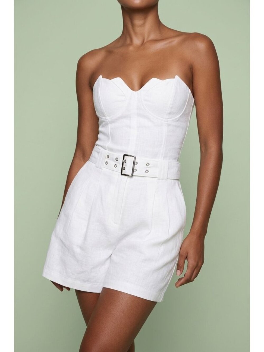 NWT Simply Vera Vera Wang Womens White Linen Blend Belted Mid-Rise Shorts Size 6
